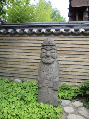 Koreanische Steinfigur